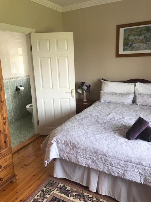 Killarney Farm House. Luaran gambar
